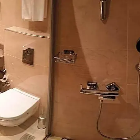 Adranos Otel