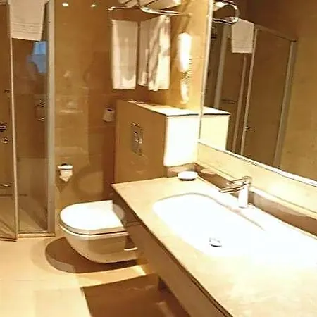 Otel Adranos